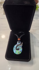 Paua Whale Tail Hei Matau