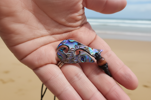 Paua Shell Hei Matau